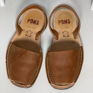 Pons size 7 leather slingback sandals